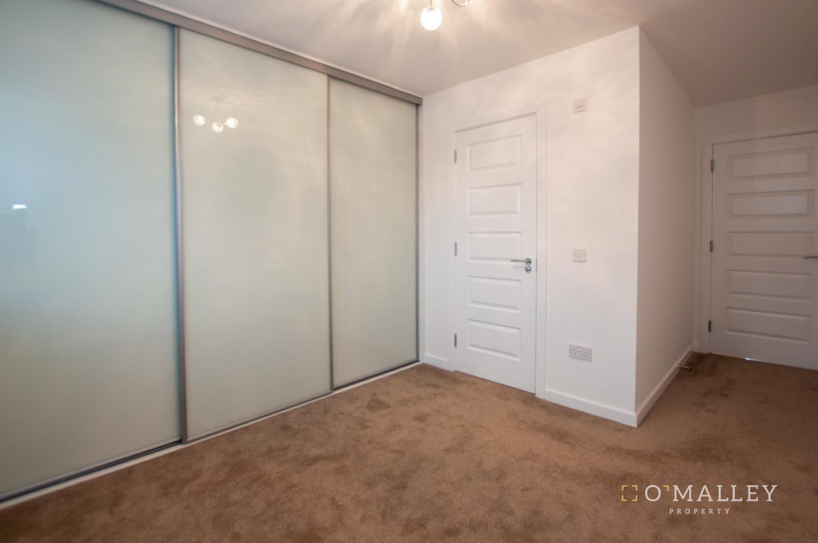 Master bedroom 3.jpg